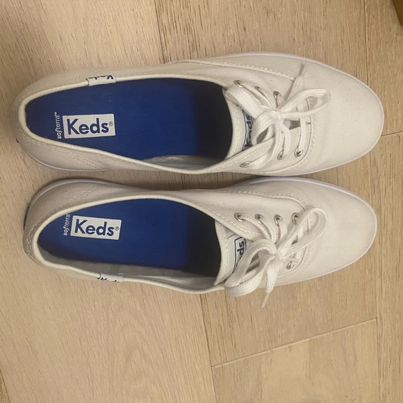 Keds Women 8.5 Champion White Canvas Sneakers - Picture 6 of 11